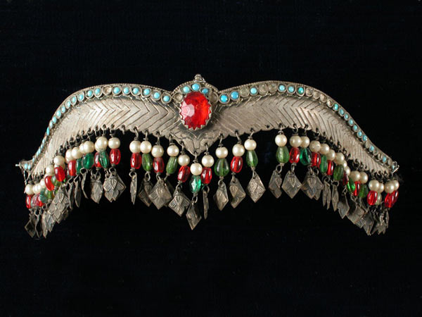 http://www.artmuseum.uz/photo/jeweller_ornaments/big/ukrasheniya_big_3.jpg