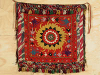 Hand-made and mashine embroidery